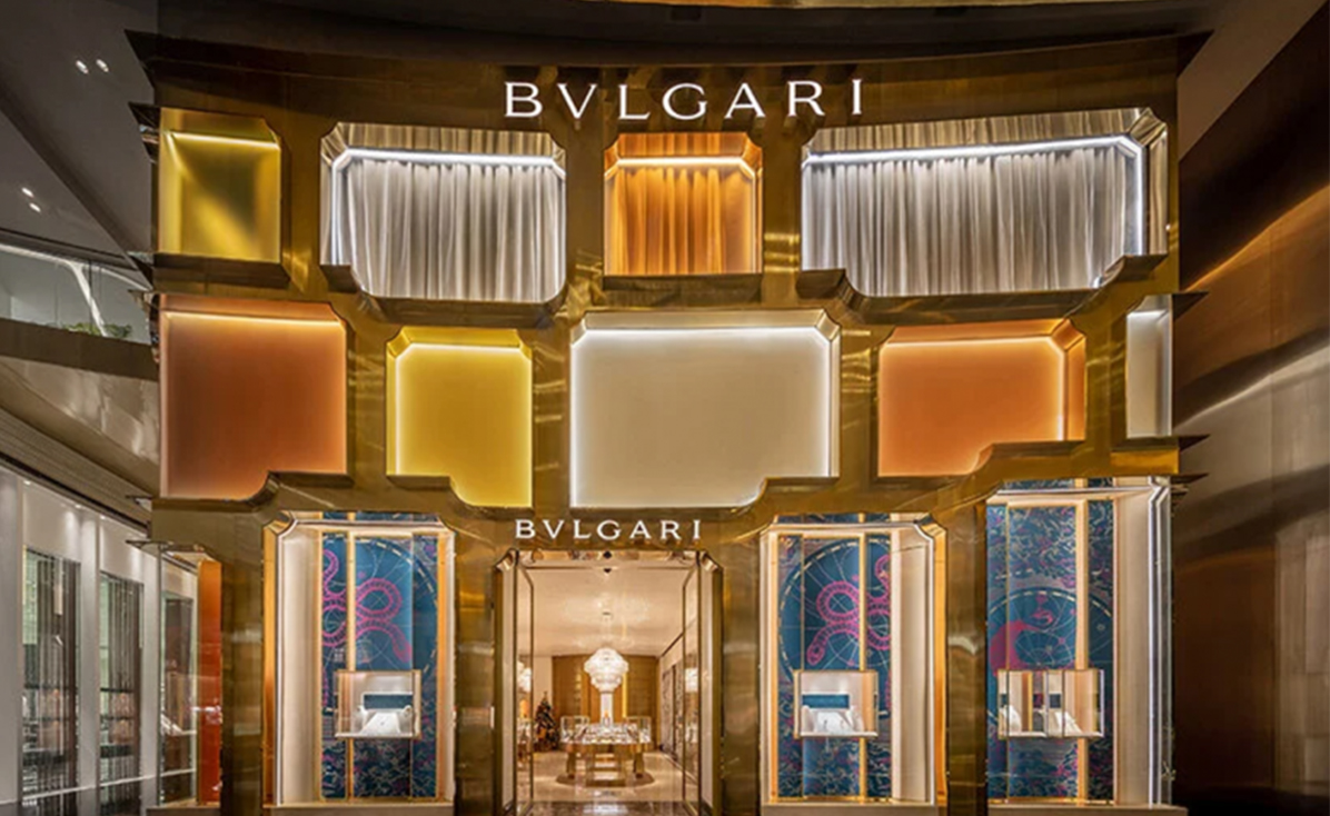 曼谷宝格丽珠宝店设计，黄铜和玻璃完美融合演绎迷人黄金效果